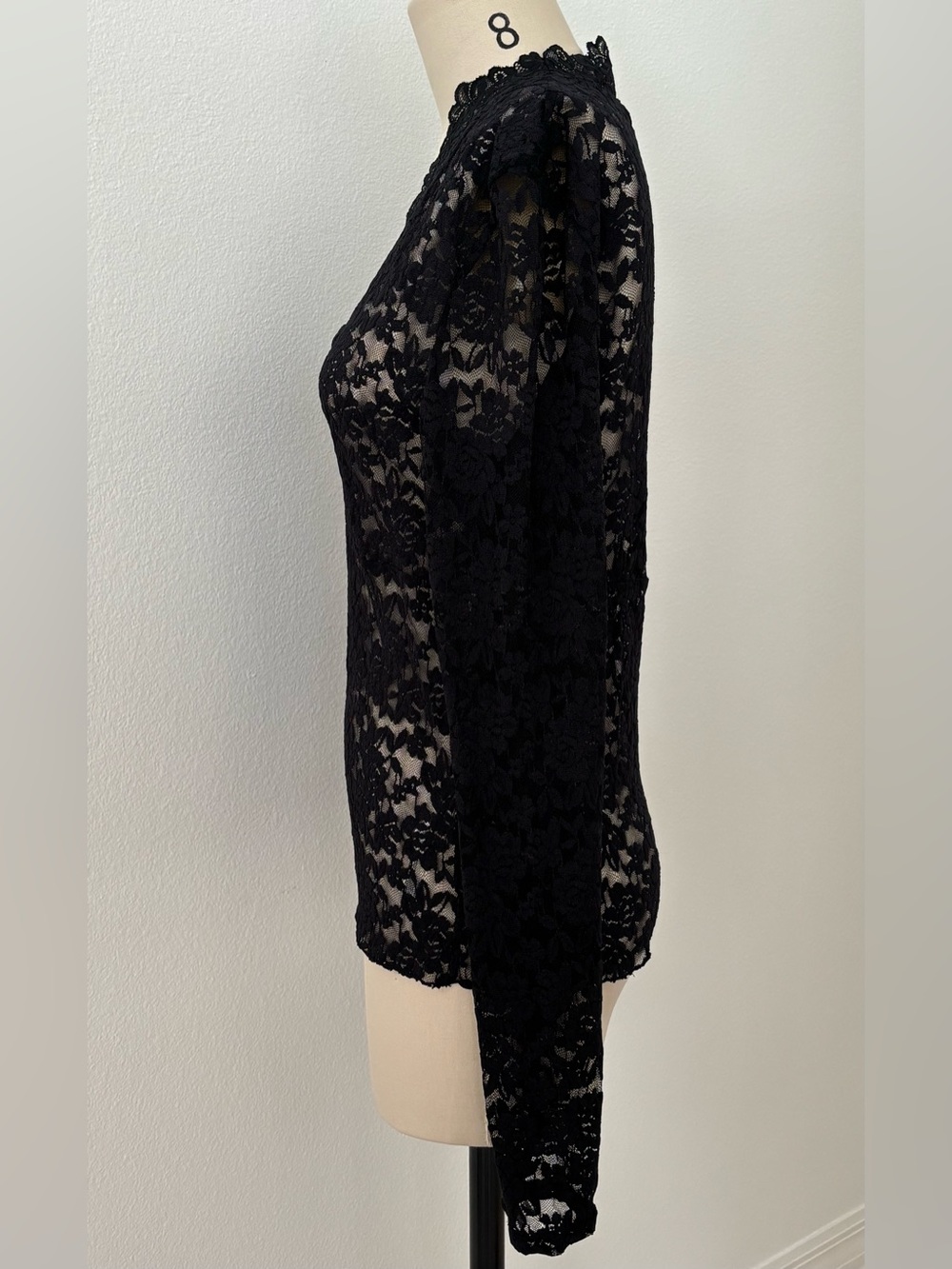 Free People Intimately All Day Lace Top NWT Black Long Sleeves Stretchy Layer L - Picture 4 of 10